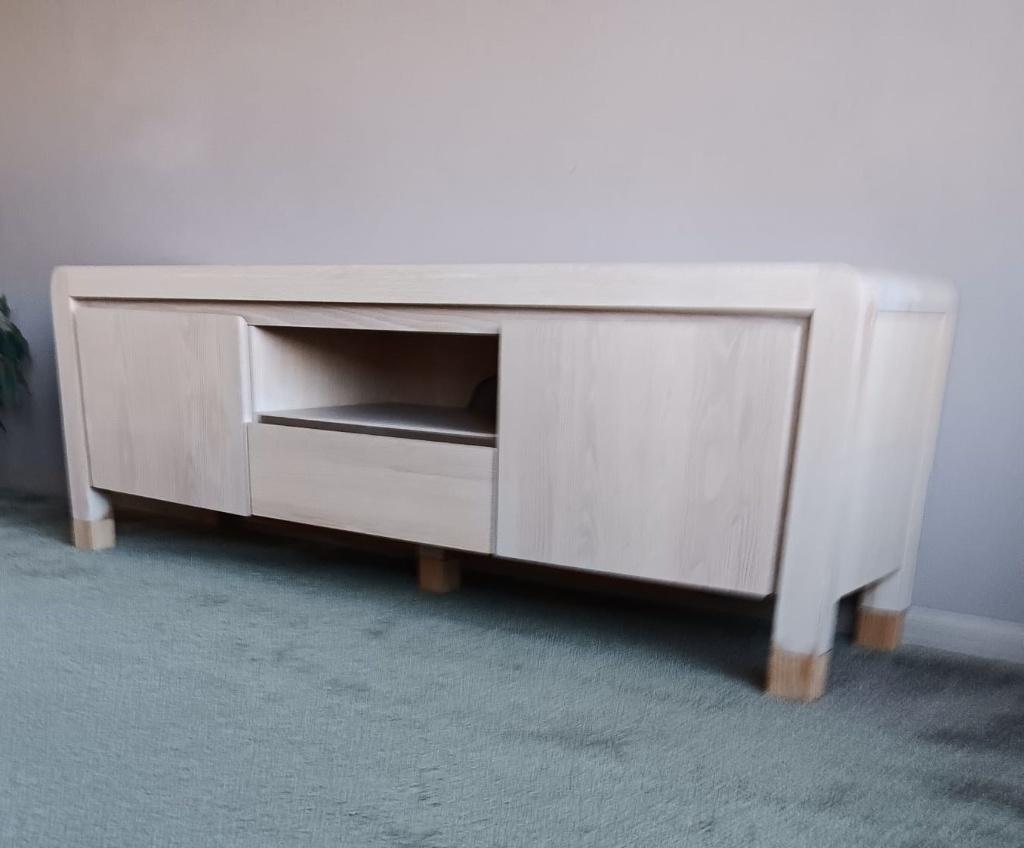 TV-kast en salontafels, Overige materialen, Gebruikt, 150 tot 200 cm, Licht hout