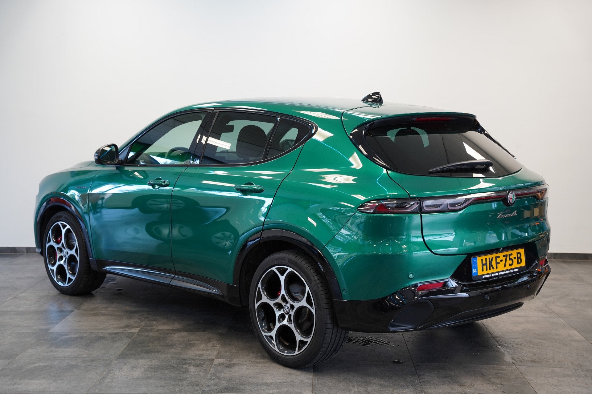 Alfa Romeo Tonale 1.5T Hybrid Sprint ACC PDC 360 Camera Lede, Auto's, Gebruikt, 4 cilinders, 700 kg, 160 pk