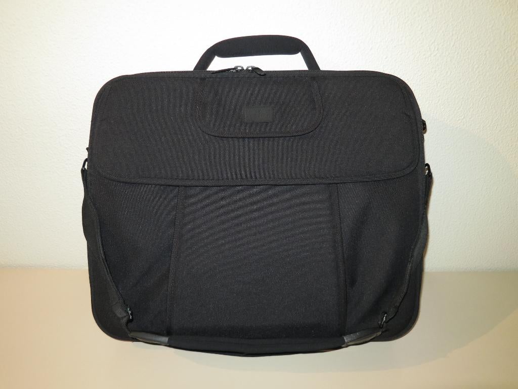CaseLogic laptop tas voor 17” notebook, Computers en Software, Laptoptassen, Gebruikt, 17 inch of meer, Aktetas, Ophalen of Verzenden