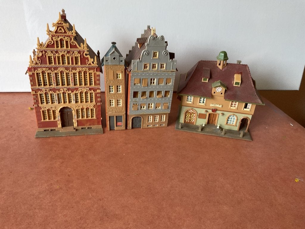 Huisjes H0, Hobby en Vrije tijd, Modeltreinen | H0, Wisselstroom, Gebruikt, Brug, Tunnel of Gebouw, Ophalen
