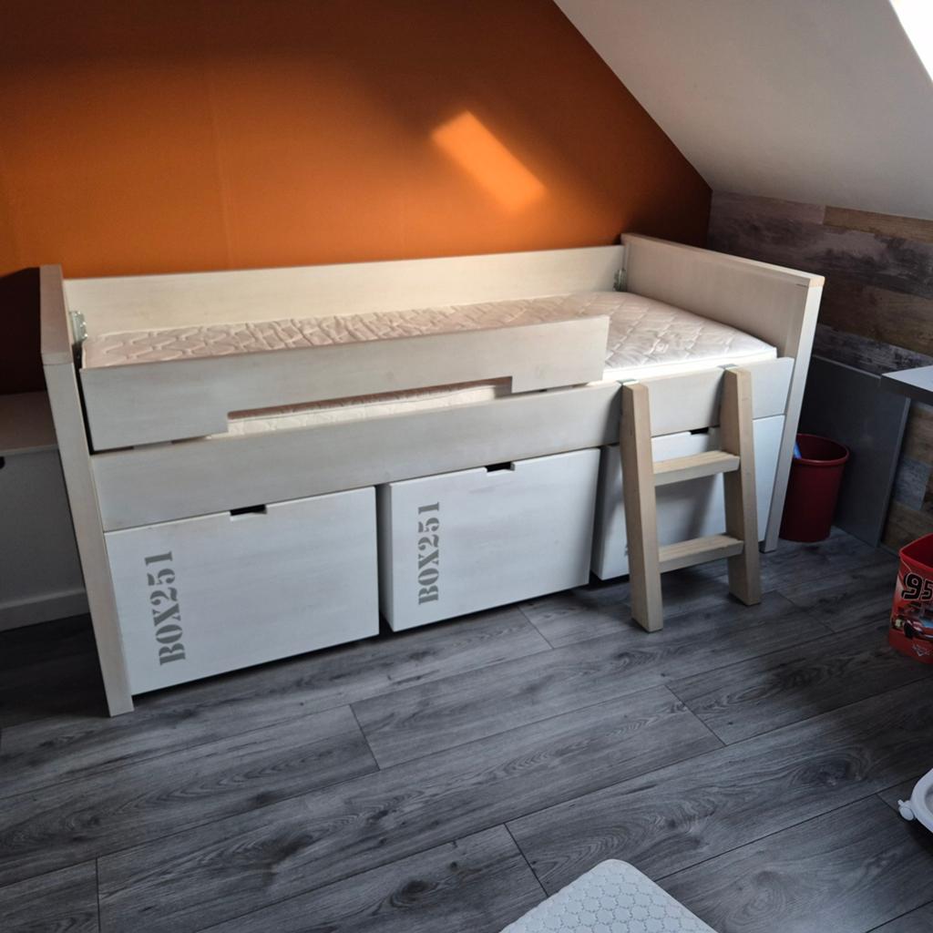 Bobita Halfhoogslaper 90x200 met 3 Opbergbakken en Trapje, Ophalen
