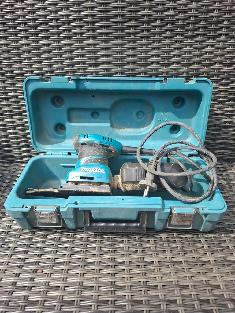 Makita Vlakschuurmachine in koffer, Doe-het-zelf en Verbouw, Ophalen of Verzenden, Gebruikt, Minder dan 600 watt, Vlakschuurmachine
