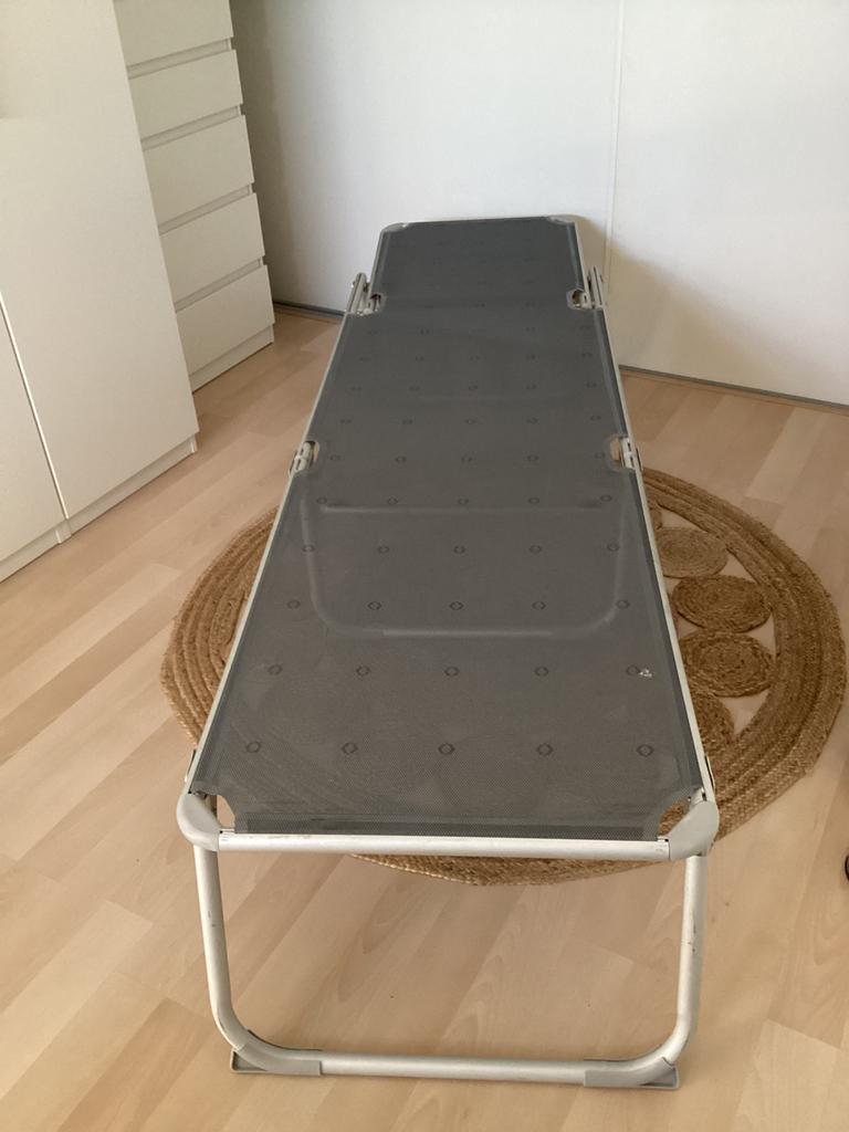 Xl campingbed, stretcher, ligbed, Ophalen of Verzenden, Zo goed als nieuw