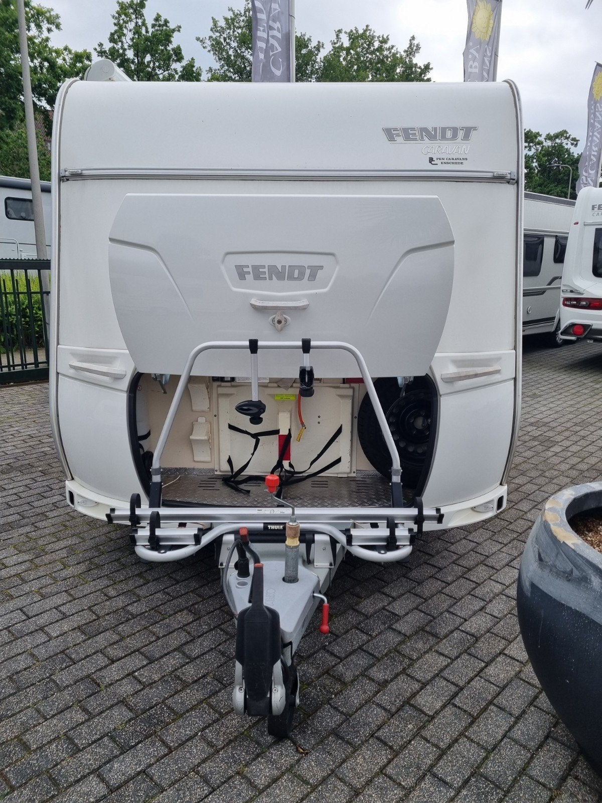 Thule kantelbare fietsendrager voor dissel - E-bikes, Ophalen, Gebruikt