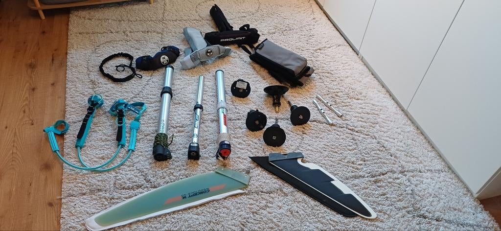Windsurf accessoires: mastverlengers, mastvoeten, trapezelij, Watersport en Boten, Ophalen, Zeil