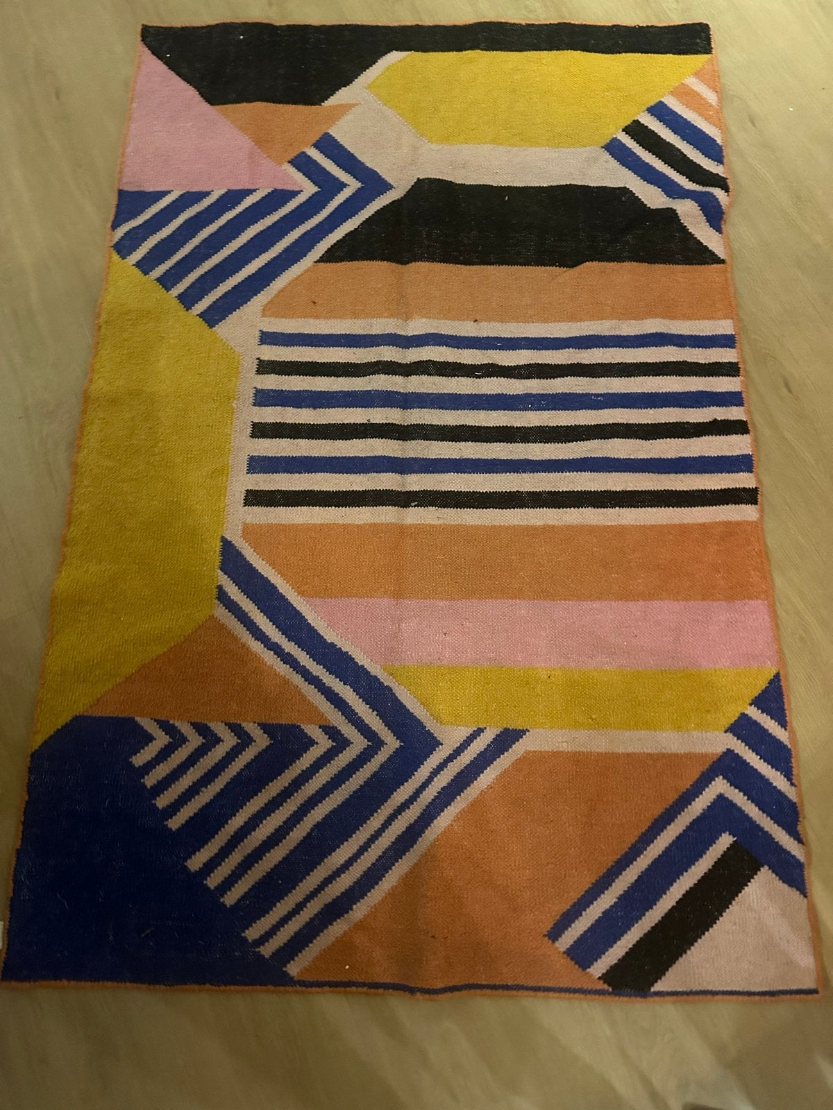Vrolijk gekleurd vloerkleed 120x185 cm, Ophalen, Gebruikt, 100 tot 150 cm, Geel