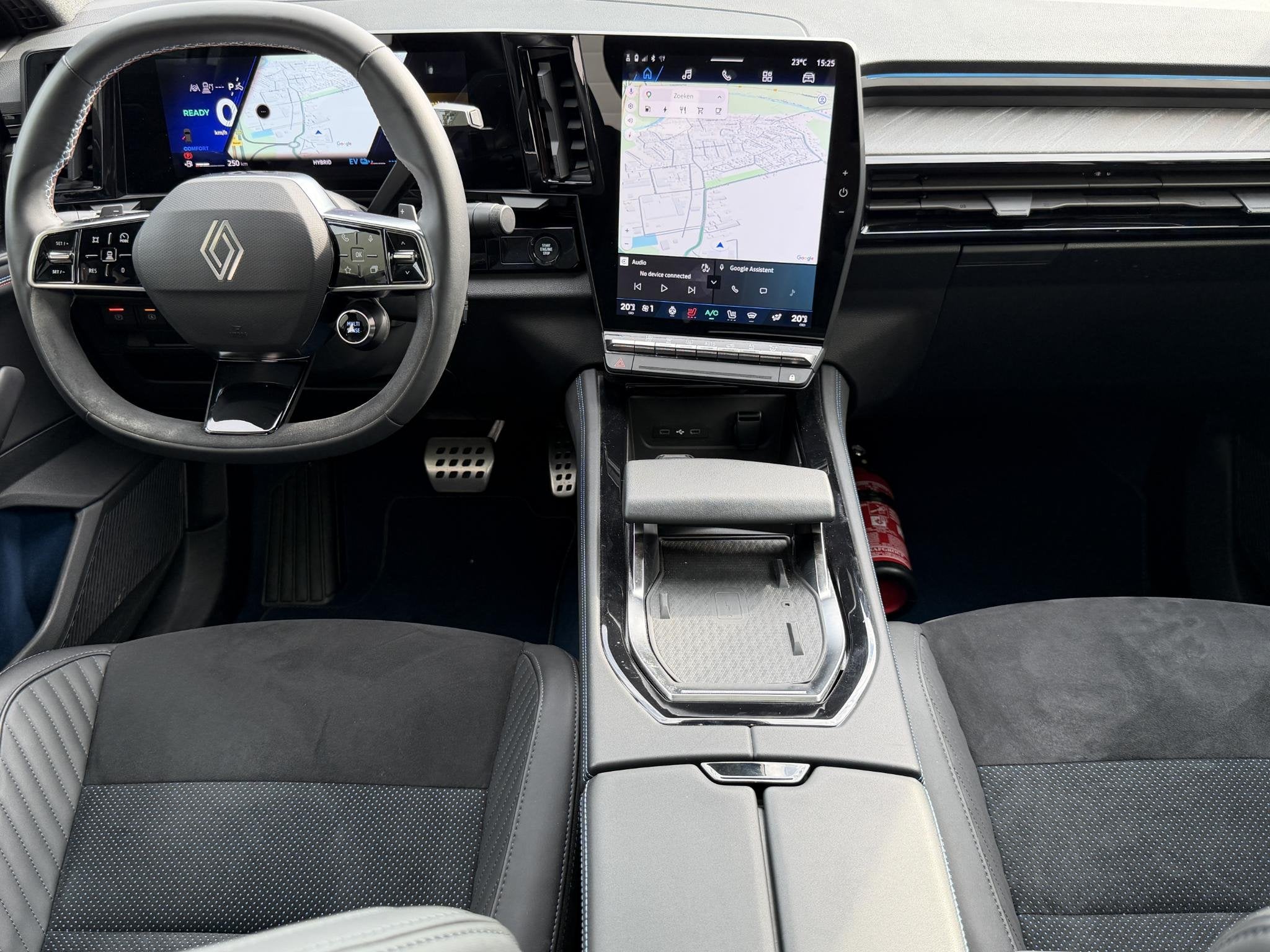 Renault Rafale 1.2 E-Tech 4x4 plug-in hybrid 300 atelier Alp, Auto's, Automaat, Dealer onderhouden, Gebruikt, 1199 cc
