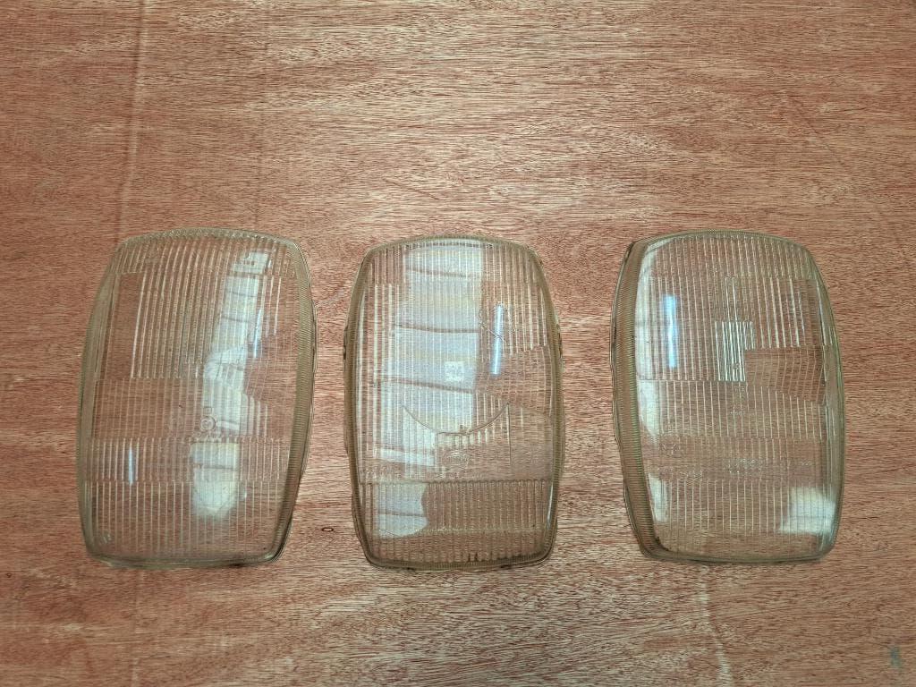 3 gebruikte koplampglazen Mercedes W114 W115 /8 Hella Bosch, Auto-onderdelen, Ophalen of Verzenden, Gebruikt, Mercedes-Benz