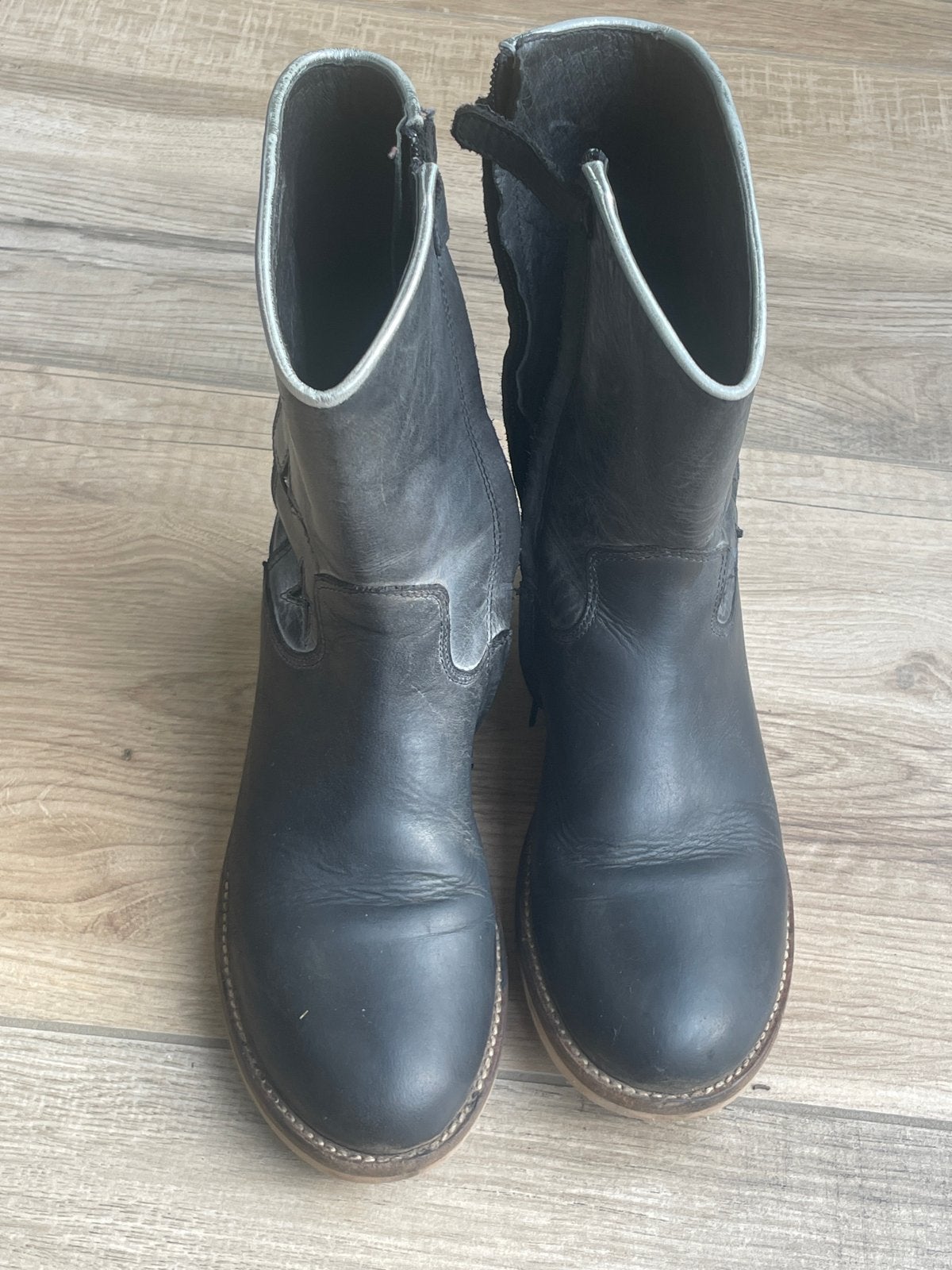 HIP Shoe Style Laarzen Maat 37 Zwart met Sterren, Gebruikt, Meisje, Ophalen of Verzenden, Laarzen