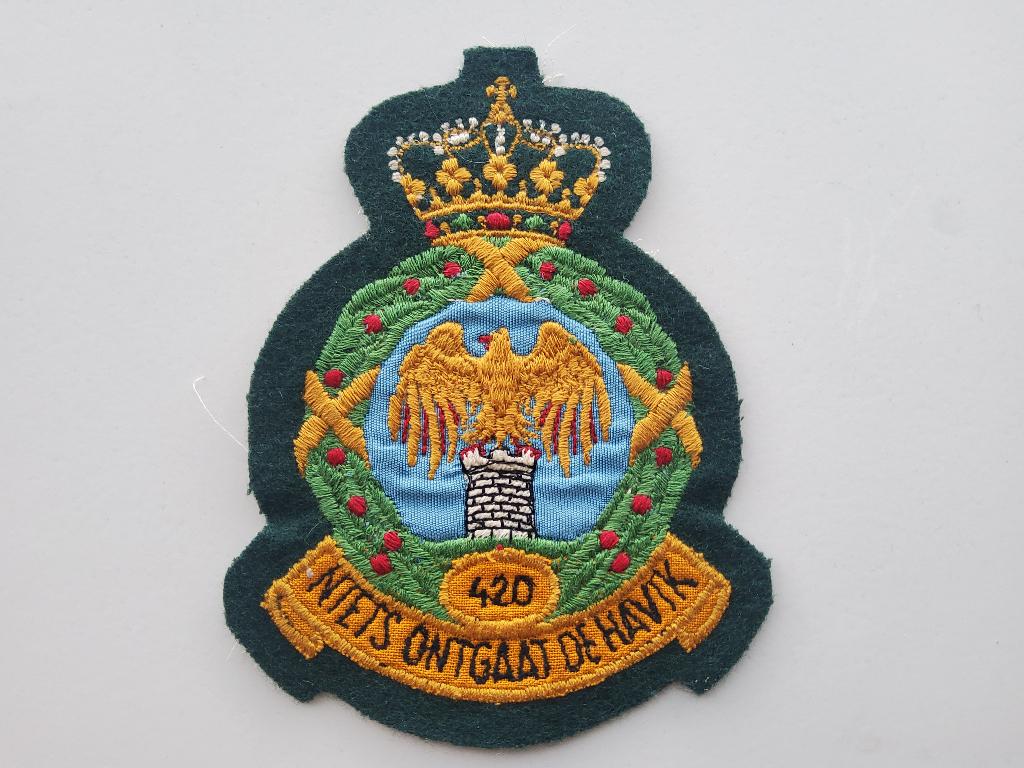 Klu RNLAF 420 SQUADRON PATCH, Verzamelen, Luchtvaart en Vliegtuigspotten, Verzenden, Zo goed als nieuw, Patch, Badge of Embleem