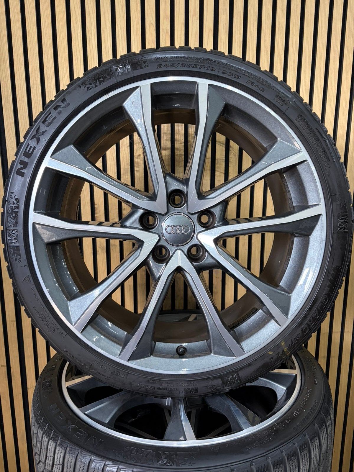 Originele 19” Audi S-Line A4 S4 B8 B9 Winterbanden Winterset, Auto-onderdelen, 19 inch, Audi, ., Banden en Velgen