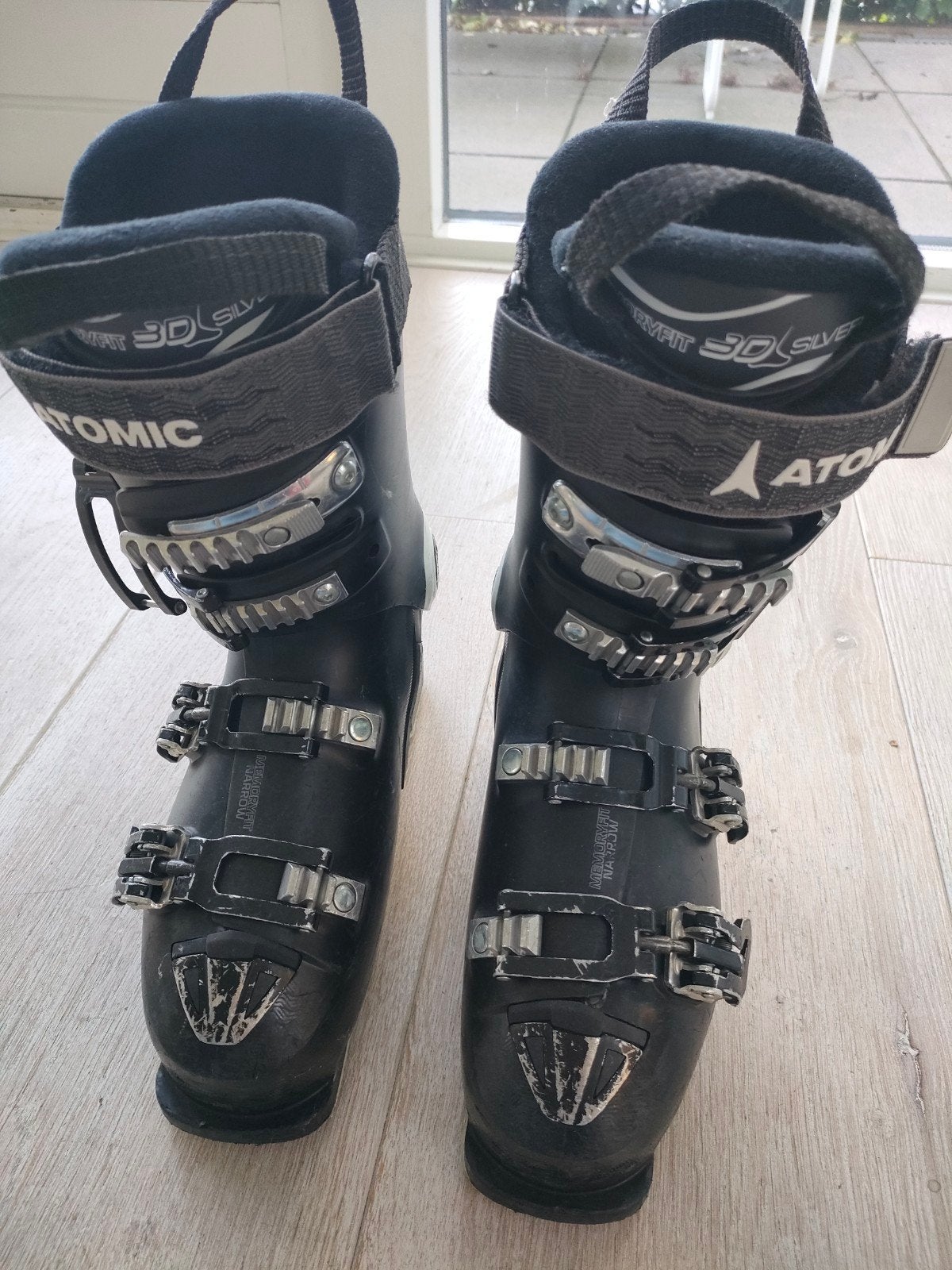 Atomic skischoenen, maat 25 - 25.5, Sport en Fitness, 160 tot 180 cm, Gebruikt, Schoenen, Ophalen of Verzenden