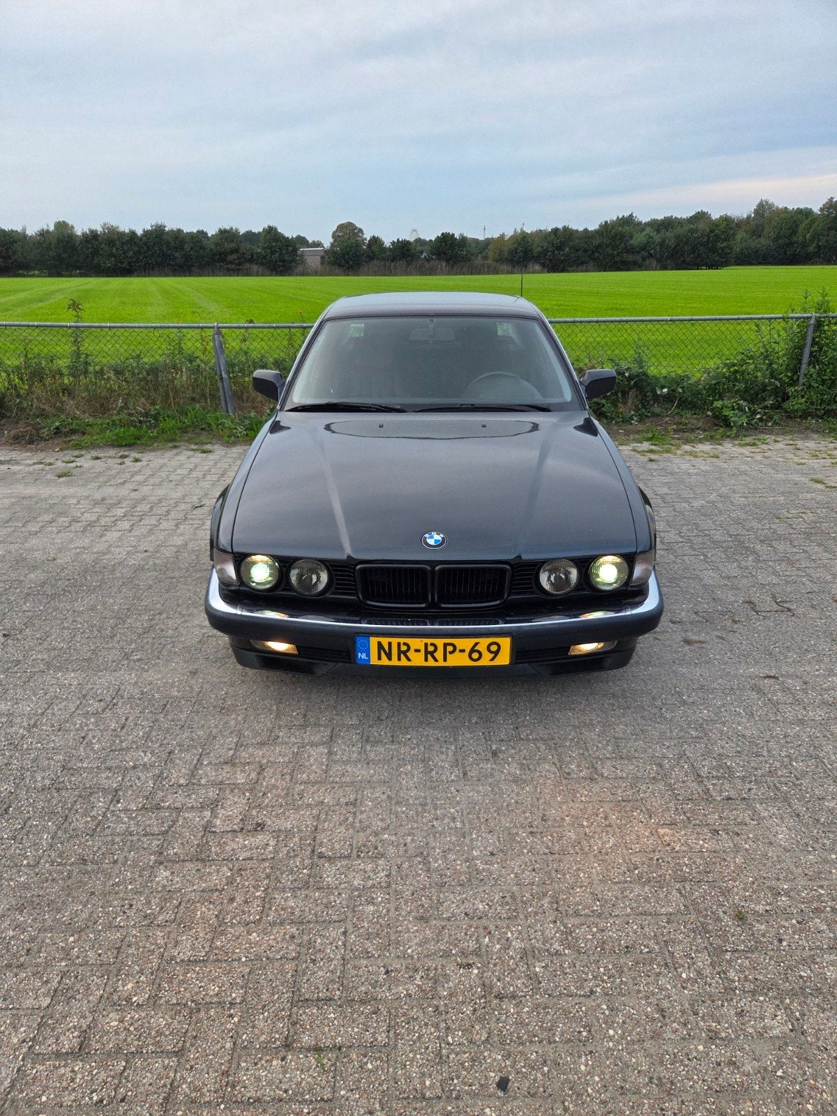 BMW 7-Serie 5.0 I 750 AUT K6 1987 Zwart, foto 2
