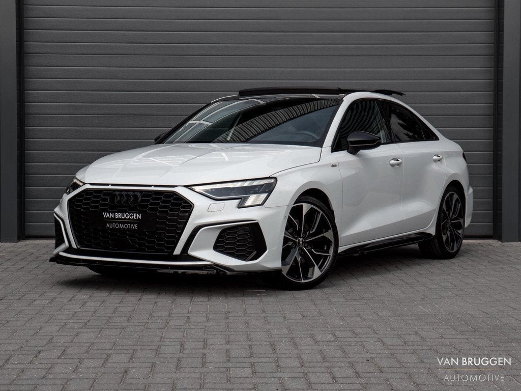 Audi A3 Limousine 35 TFSI S-Line Pano RS-Stoelen B&O Sfeer C, Auto's, Audi, 4 cilinders, Wit, Bedrijf, Sedan