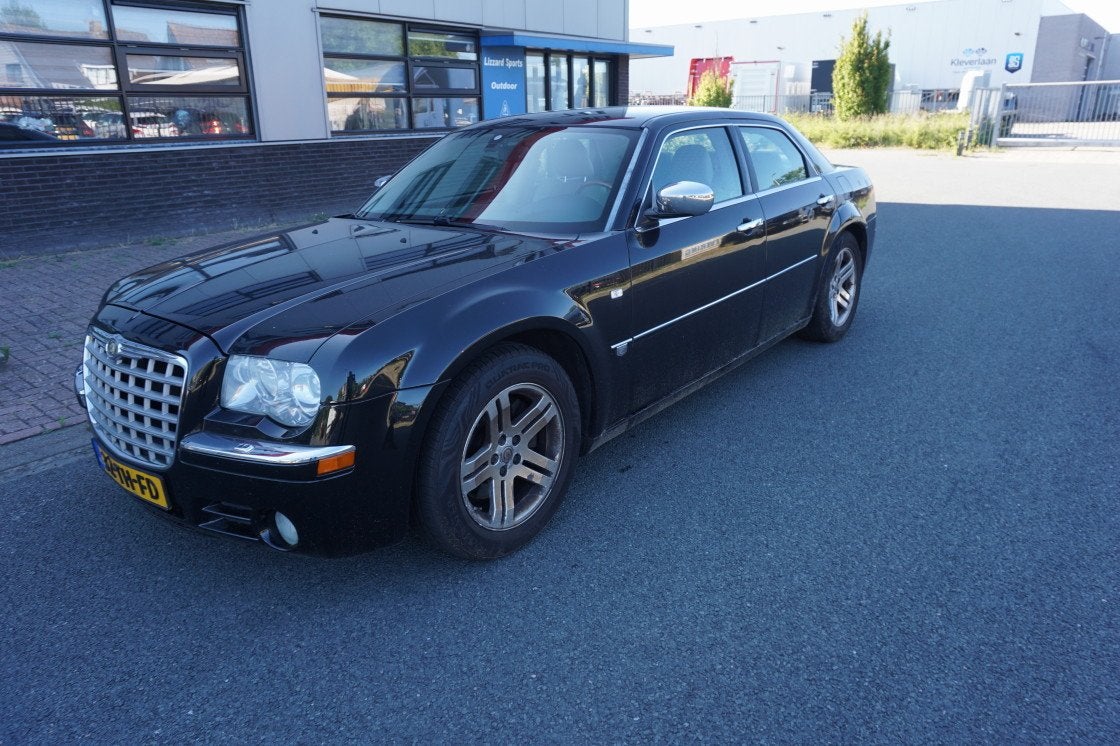 Chrysler 300C 3.0 CRD V6 AUT, Auto's, Chrysler, Automaat, 450 kg, Gebruikt, Beige