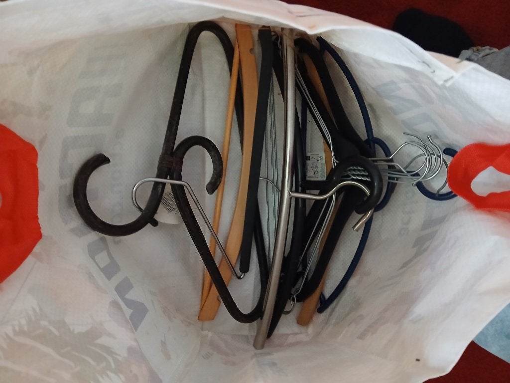 Kleerhangers, Kleding | Dames, Kledinghangers, Ophalen, Gebruikt, Kunststof, Volwassenen