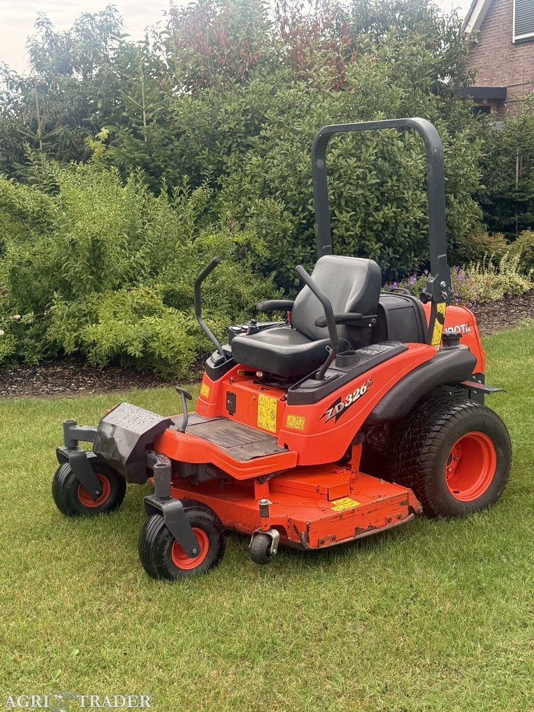 Kubota ZD326S Zero Turn Diesel Maaier – 25 PK – 152 cm, Tuin en Terras, Zitmaaiers, -, Niet opgegeven, Ophalen of Verzenden, Zo goed als nieuw