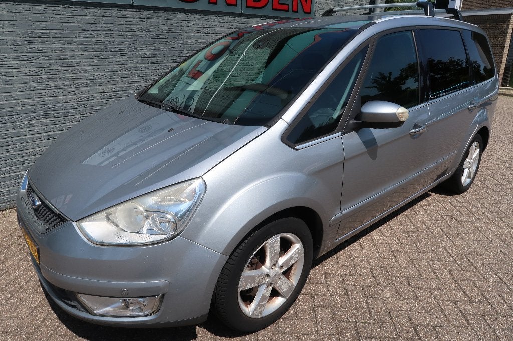 Ford Galaxy 2.0 16V 107KW 2010 Grijs, Auto's, Ford, Voorwielaandrijving, 145 pk, Stof, Zwart