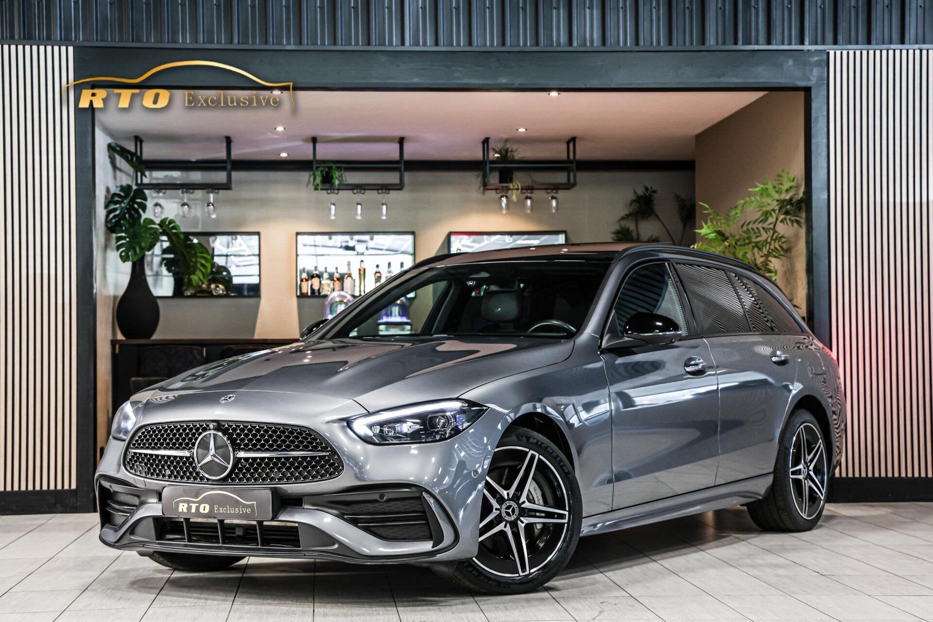 Mercedes C-klasse Estate 300 e AMG Line Limited|360|pano|mem, Auto's, Automaat, Achterwielaandrijving, 4 cilinders, Met garantie (alle)