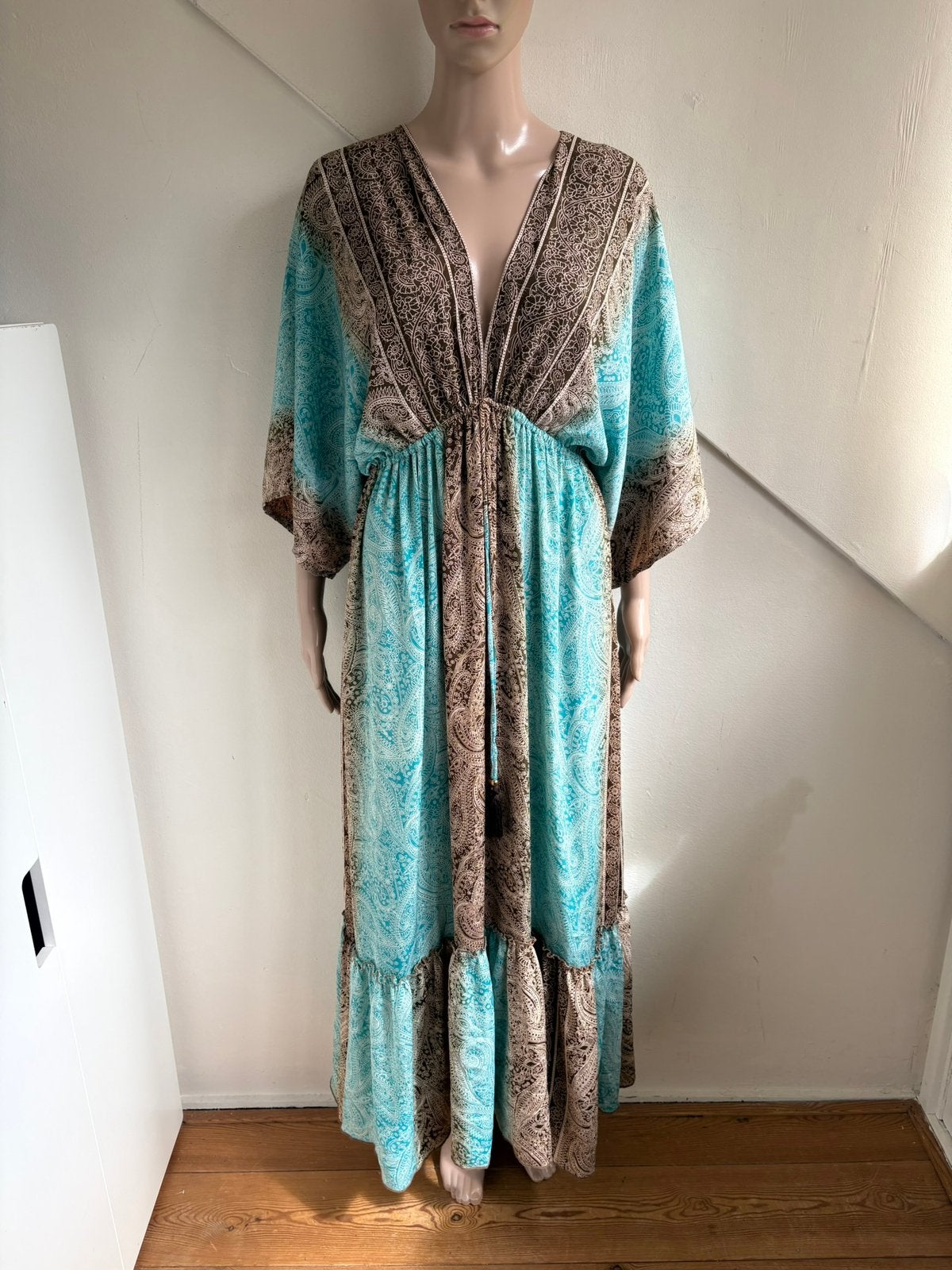 Indiase zijden kaftan jurk sari jurk maat M zijde turquoise, Kleding | Dames, Jurken, Maat 38/40 (M), Blauw, Ophalen of Verzenden