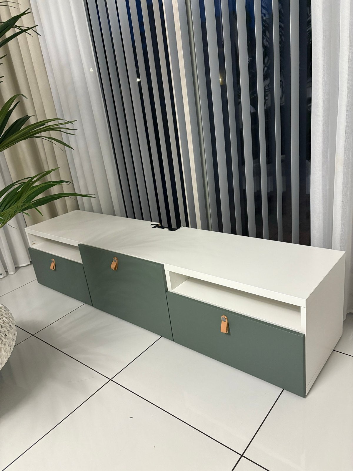IKEA Besta kast - Wit met groene lades, Ophalen, Gebruikt, 150 tot 200 cm, Minder dan 100 cm