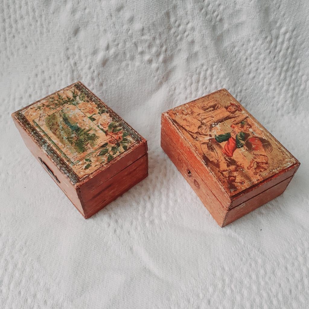 Twee antiek houten spaarpot doosje vintage brocant, Ophalen of Verzenden, Zo goed als nieuw, Hout, Overige thema's