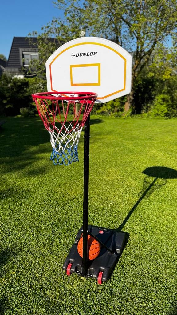 Dunlop Basketbalring met standaard en bal, Sport en Fitness, Ophalen, Zo goed als nieuw, Ring, Bord of Paal