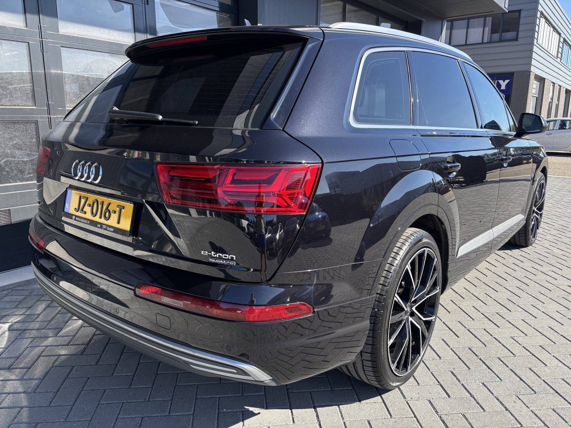 Audi Q7 3.0 TDI e-tron quattro Premium Head-up Bose Pano, Automaat, Gebruikt, 2420 kg, Zwart