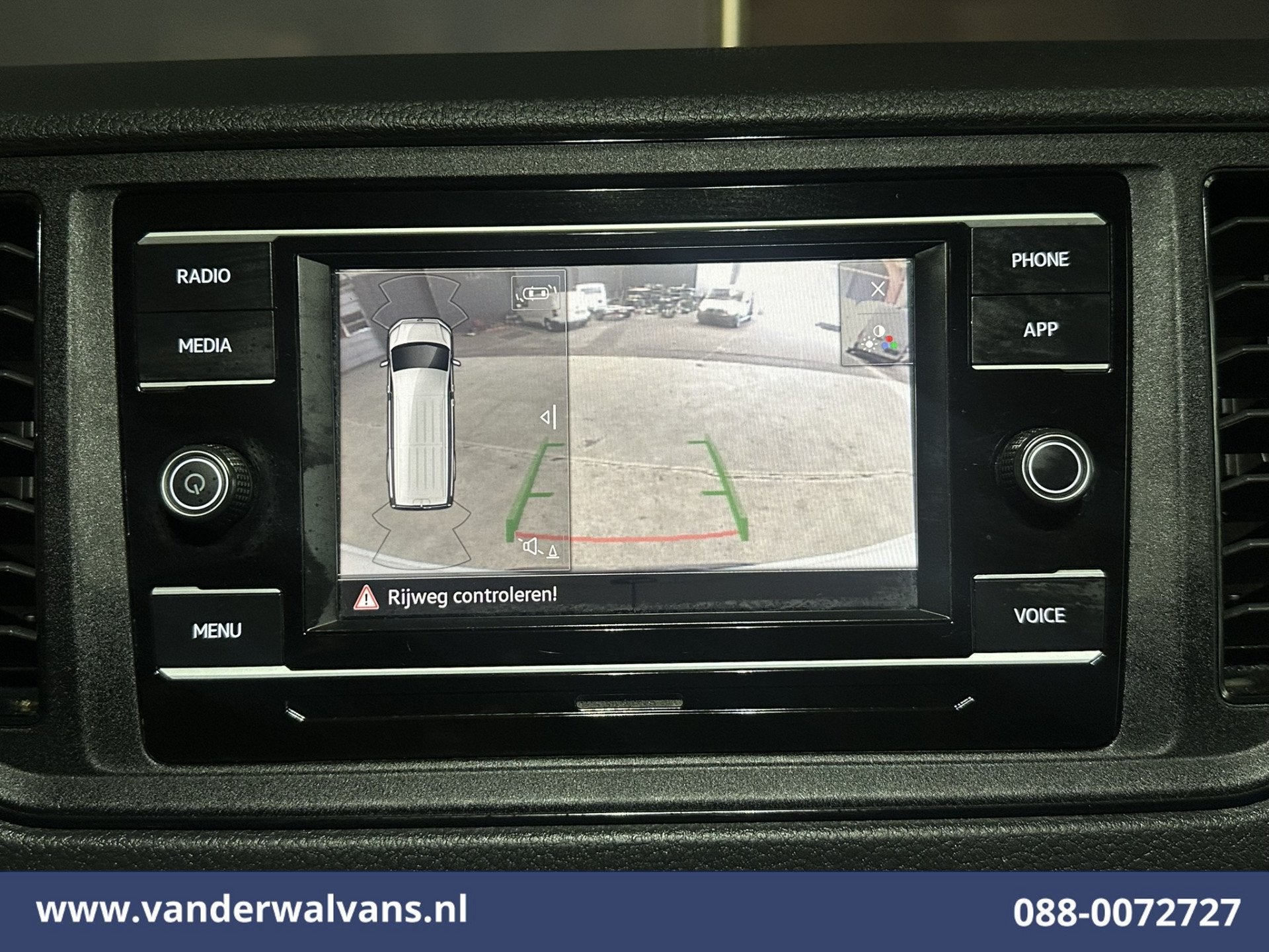 Volkswagen Crafter 2.0 TDI 141pk L3H2 L2H1 Euro6 Airco | Cam, Stof, Gebruikt, 4 cilinders, Volkswagen