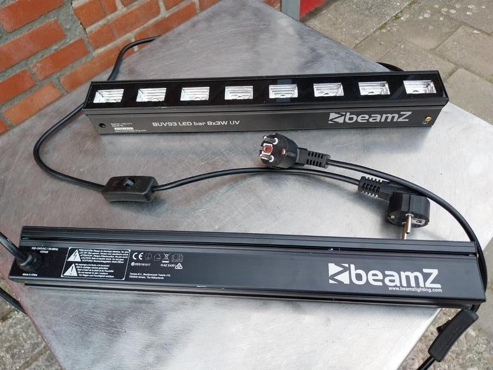 17 stuks BeamZ BUV93 LED UV-bars, Ophalen, Licht