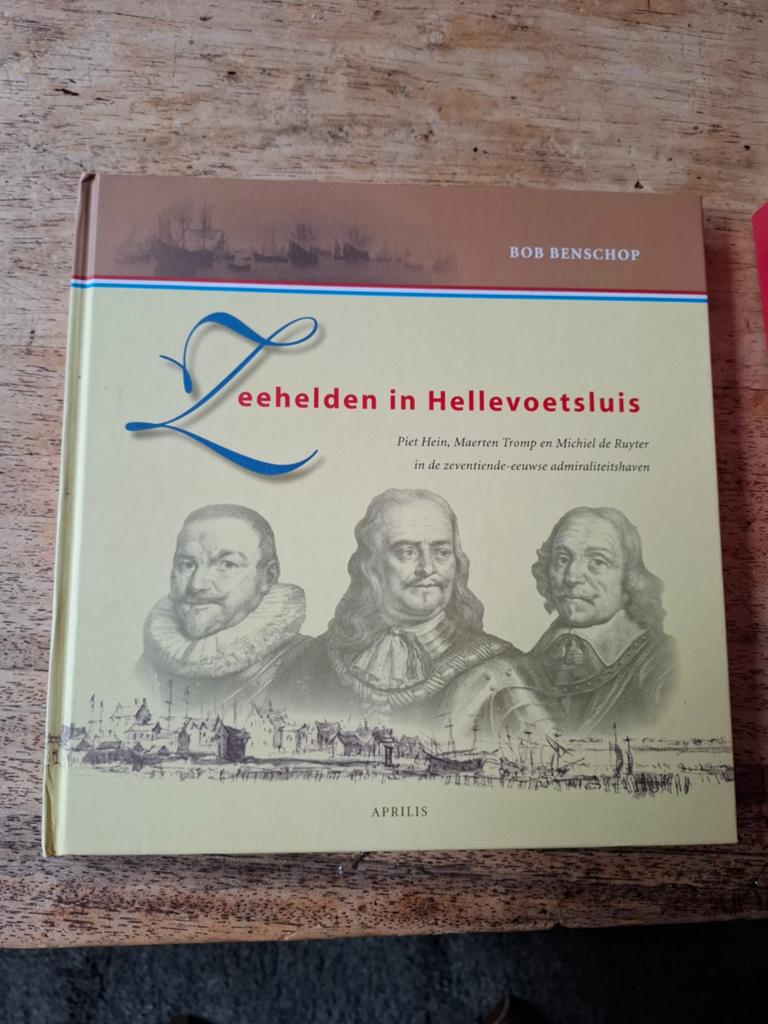Zeehelden in Hellevoetsluis - Bob Benschop, Boeken, Geschiedenis | Vaderland, Gelezen, 20e eeuw of later, Ophalen of Verzenden