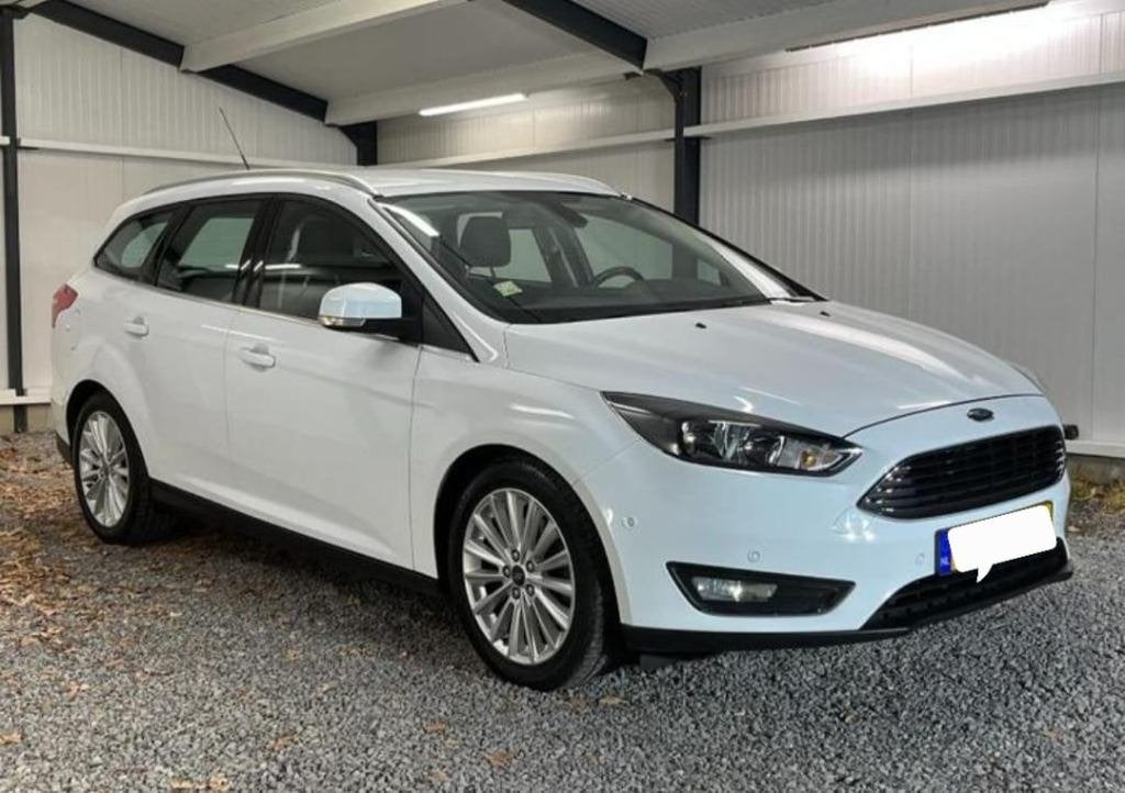 Ford Focus 2.0 Tdci 110KW Wagon 2015 Wit, Stof, 1800 kg, 4 cilinders, Wit