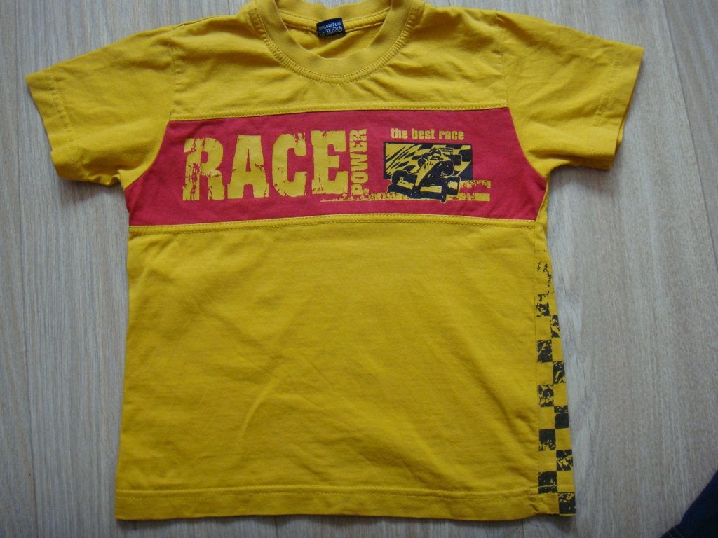 T-shirt jongens maat 104 in zeer goede staat, Ophalen of Verzenden, Zo goed als nieuw, Jongen, Shirt of Longsleeve