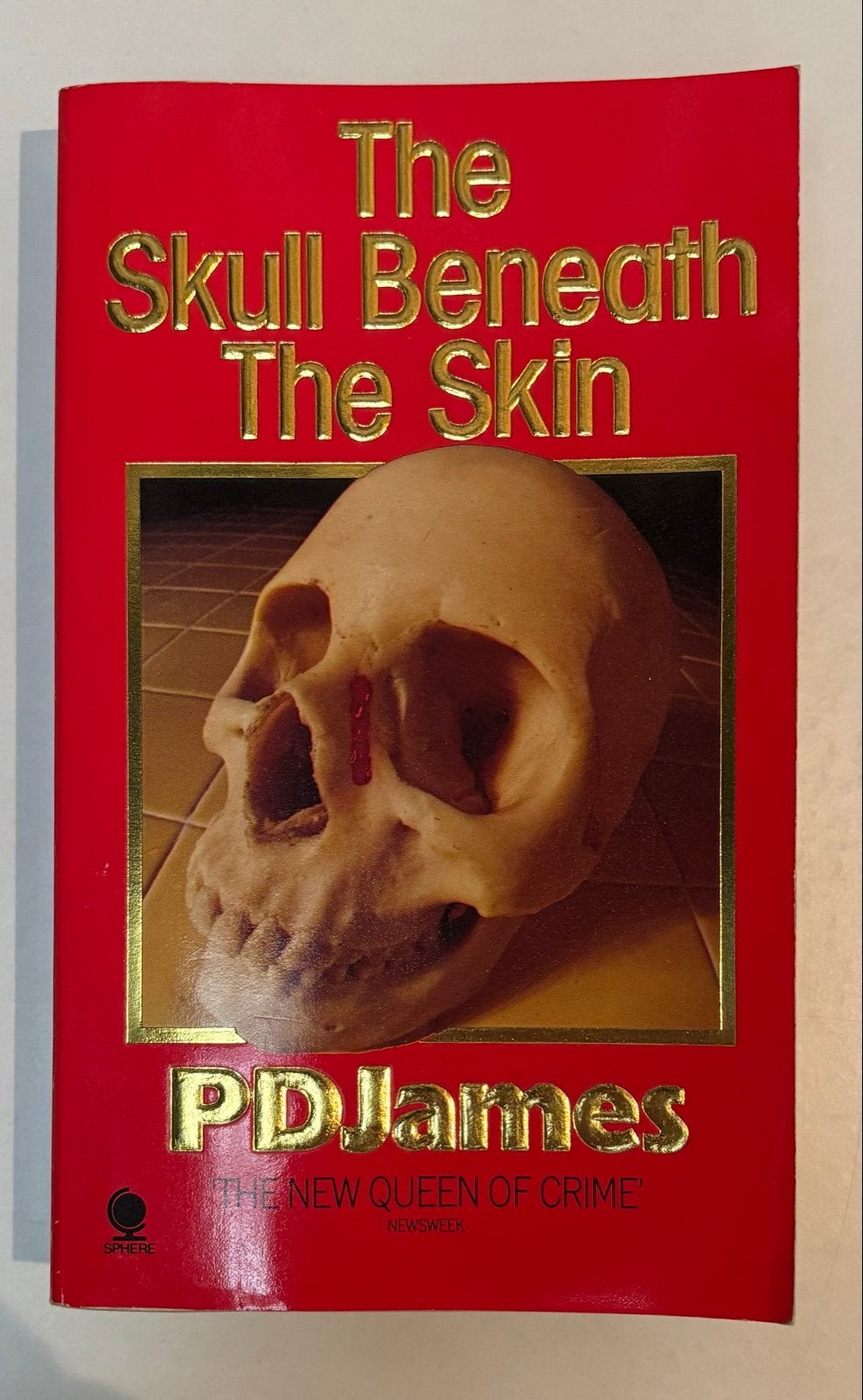 The Skull Beneath The Skin - P.D. James (Misdaadroman), Ophalen of Verzenden, Gelezen