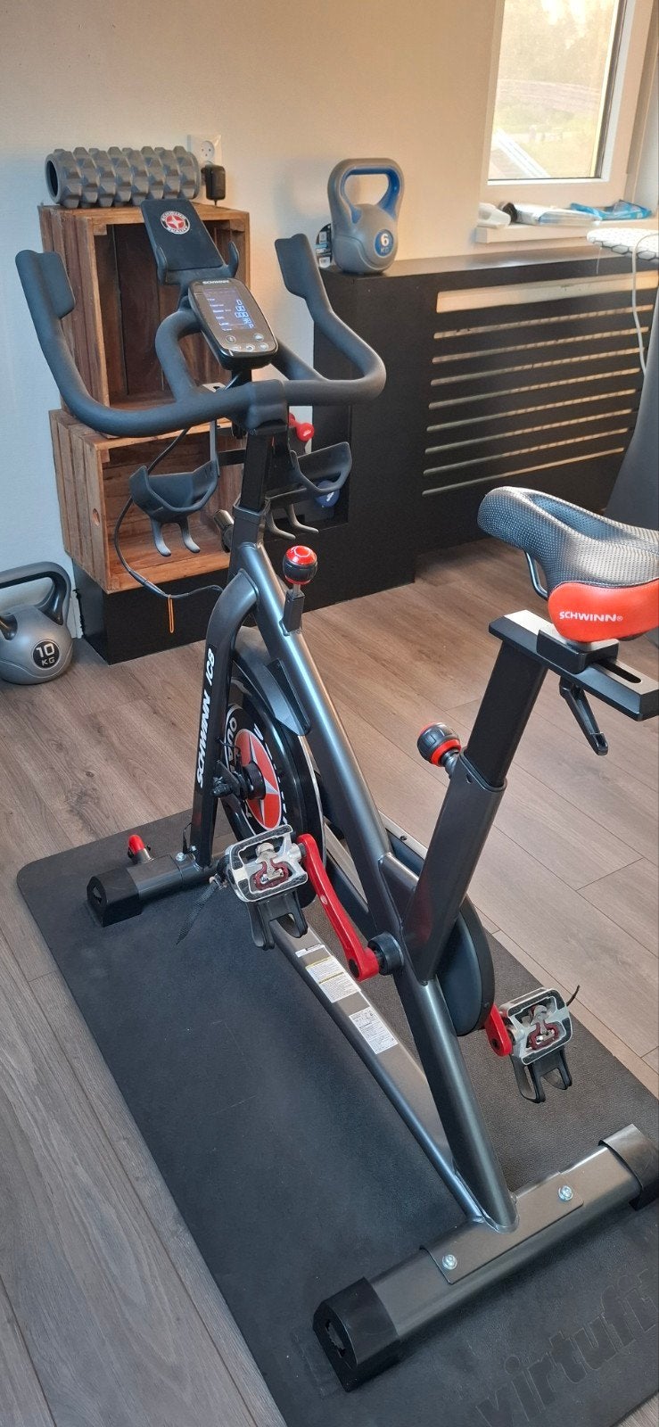 Schwinn IC8 Indoor Cycle - Zo goed als nieuw, Ophalen