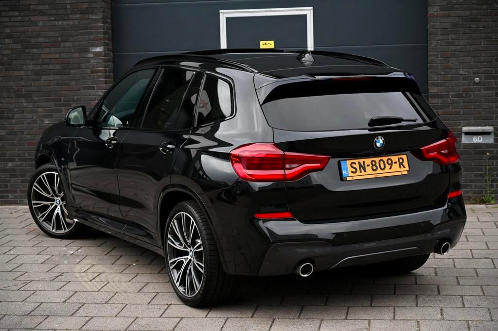 BMW X3 xDrive30d Launch Edition High Executive M-Sport pano,, Gebruikt, 2993 cc, 2000 kg, 1795 kg