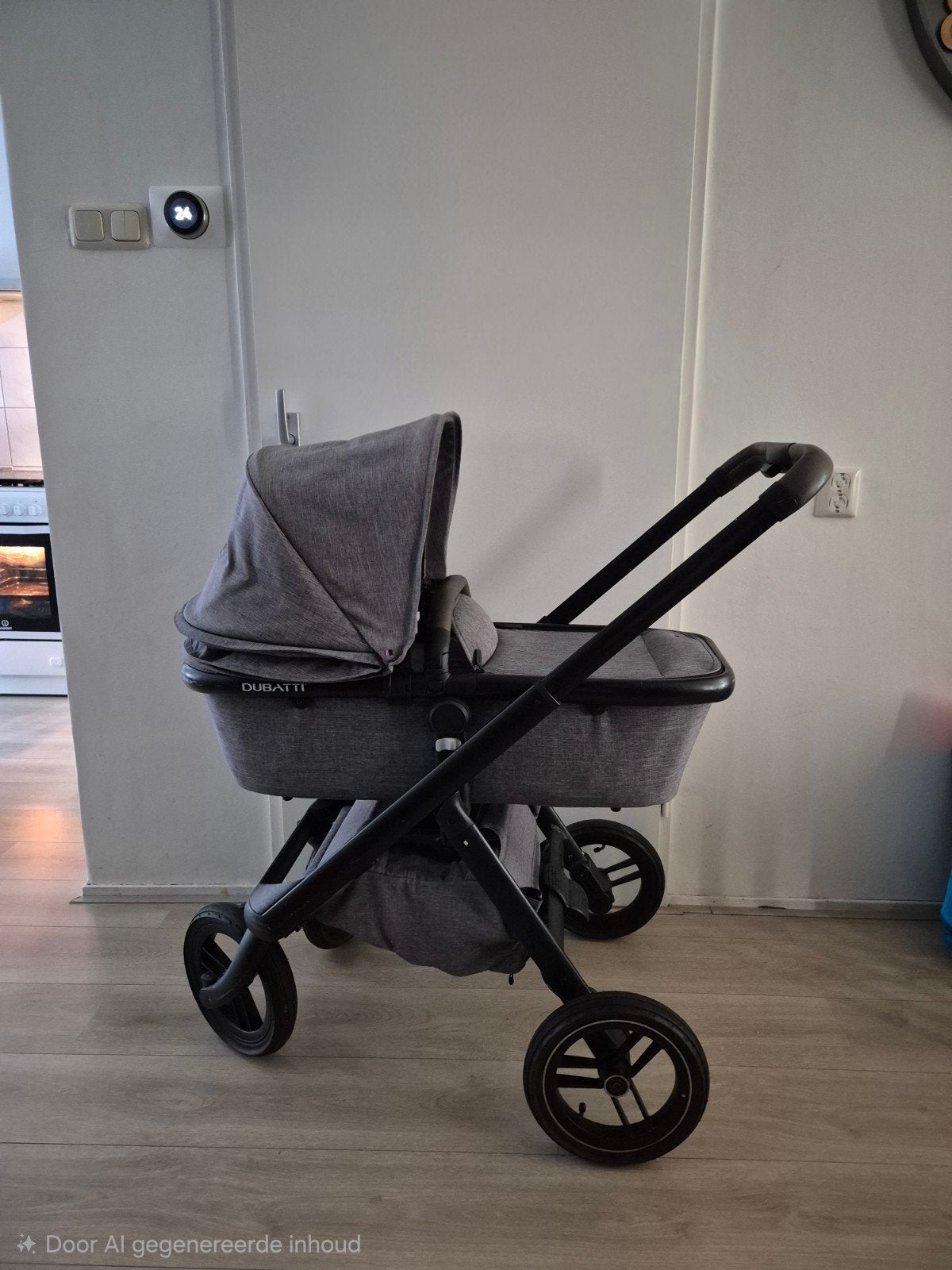 Dubatti One E3 line 3 in 1 wagen met reiswieg+voetenzak, Kinderen en Baby's, Kinderwagens en Combinaties, Gebruikt, Met reiswieg