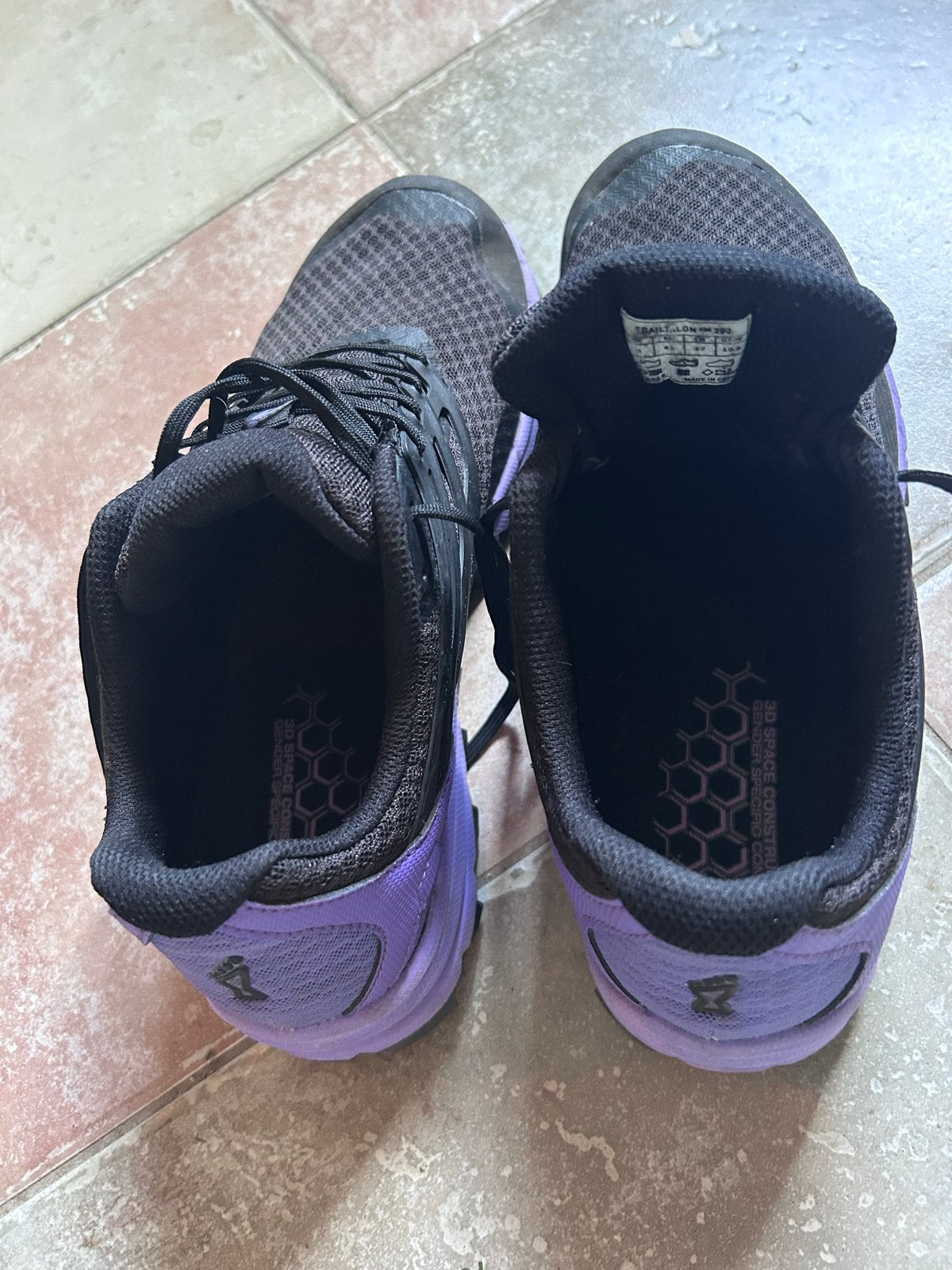 Inov-8 Trail Talon 235 hardloopschoenen dames - Zwart/Paars, Ophalen of Verzenden, Gedragen, Zwart, Sportschoenen