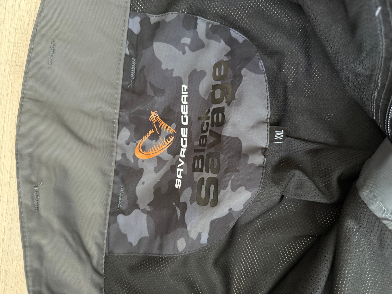 Savage Gear Black Savage viskleding set (jas en broek), Ophalen of Verzenden, Gebruikt, Kleding
