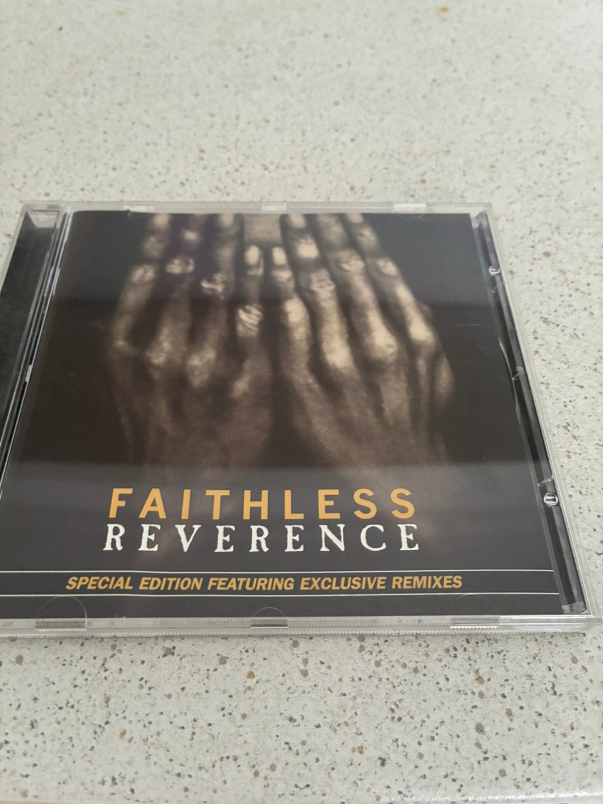 FAITHLESS 3x, Ophalen of Verzenden, Zo goed als nieuw