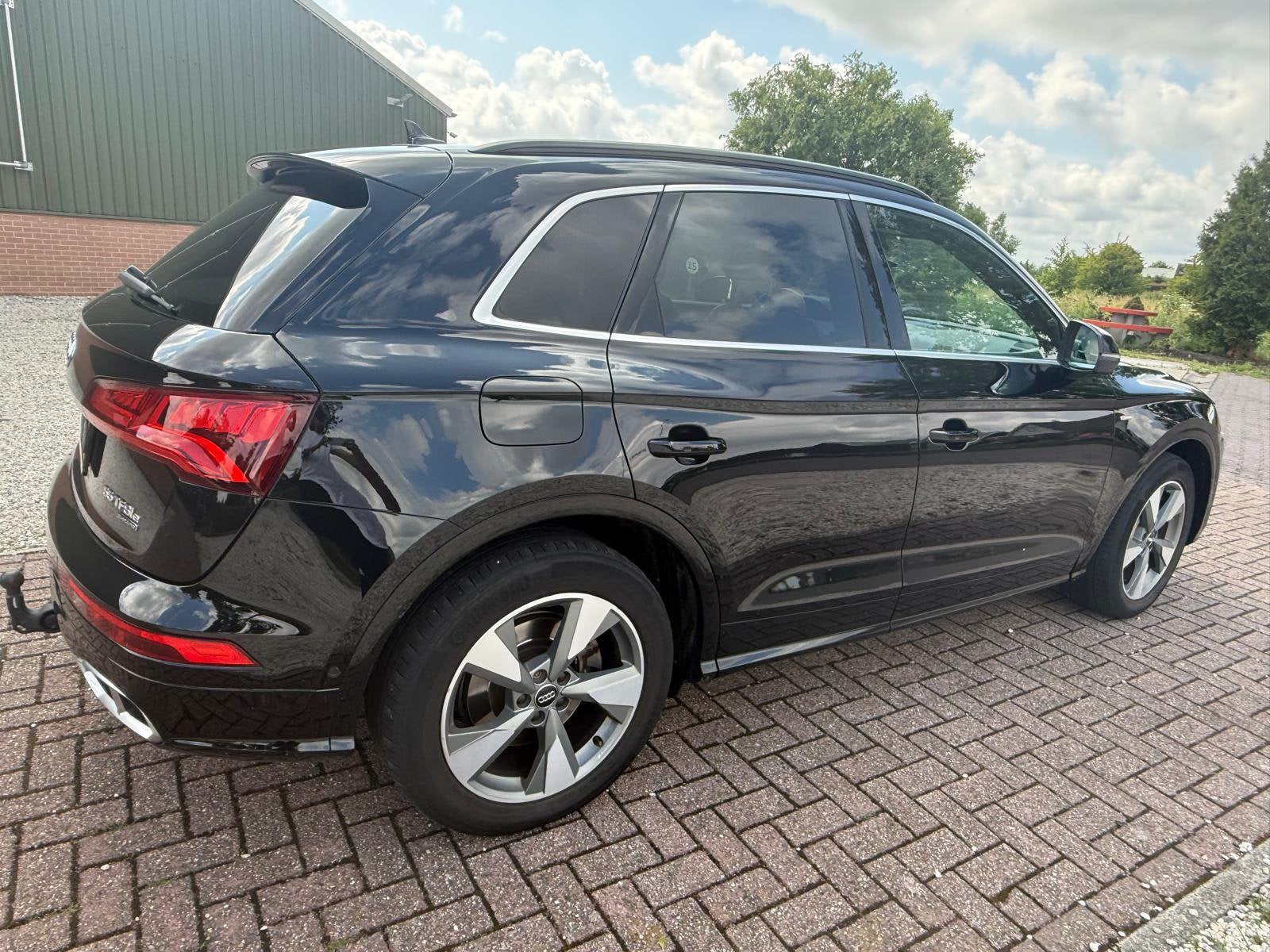 Audi Q5 55 Tfsi e Quattro 299pk S Tronic 2020 Zwart, Auto's, 2005 kg, 1750 kg, Zwart, Plug-in hybride