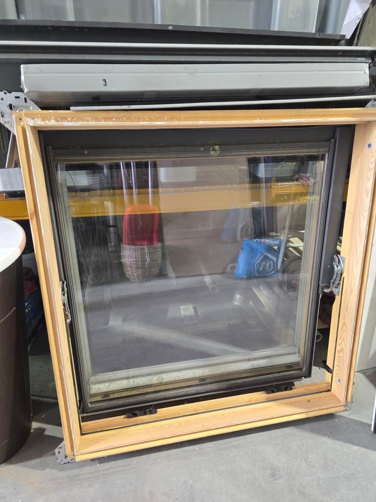 Velux Dakraam 114x118 inclusief gootstukken, Doe-het-zelf en Verbouw, Glas en Ramen, Gebruikt, 80 tot 120 cm, 80 tot 120 cm, Ophalen of Verzenden