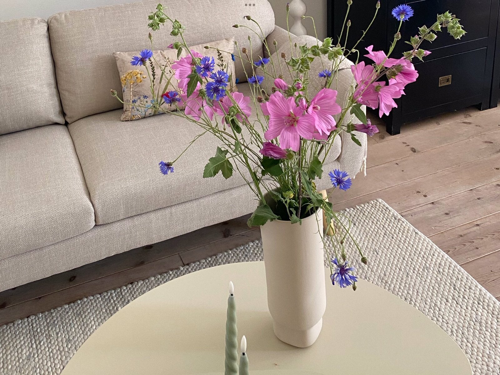 Bolia vaas 🤎, Beige, 34 cm, Ophalen of Verzenden, Zo goed als nieuw