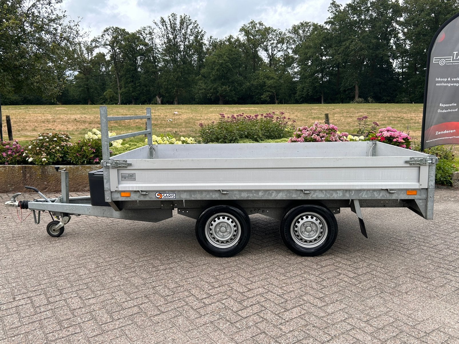 Saris plateauwagen, Ophalen, Zo goed als nieuw