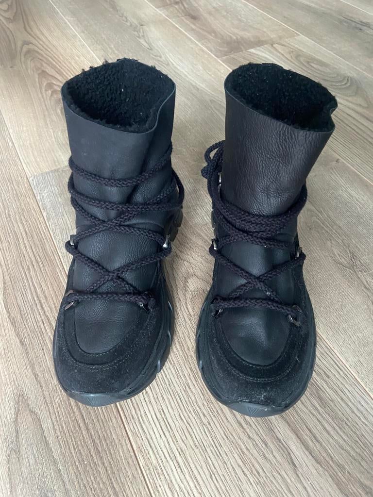 Via vai hoge sneaker/enkel laars maat 39, Kleding | Dames, Schoenen, Zwart, Lage of Enkellaarzen, Ophalen of Verzenden, Zo goed als nieuw