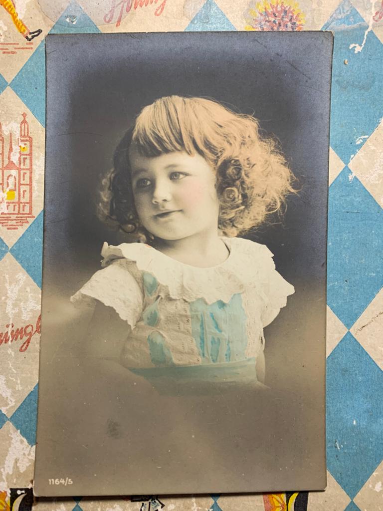 Meisje (SL), Verzamelen, Ansichtkaarten | Themakaarten, Ophalen of Verzenden, Voor 1920, Ongelopen, Kinderen