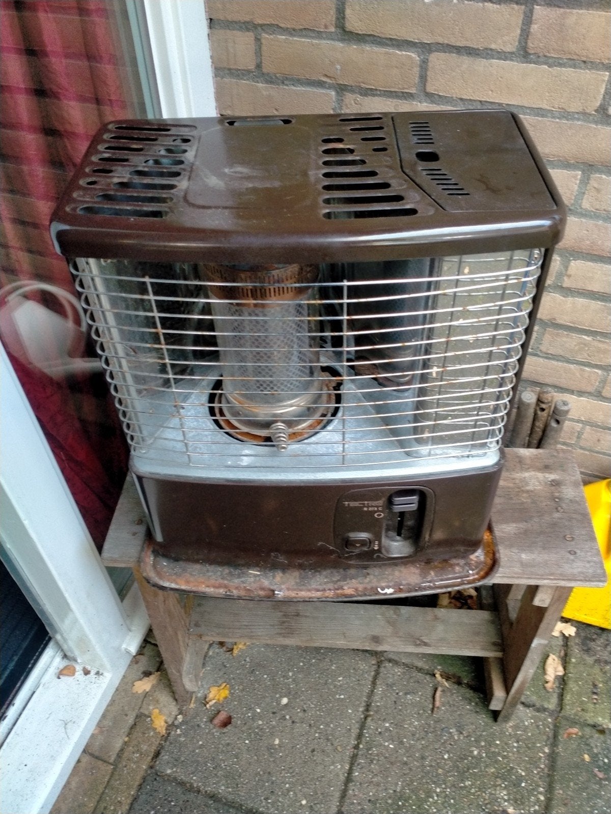 Defecte Zibro-achtig kachel voor onderdelen (glaasje, tankje, Gebruikt, Overige brandstoffen, Petroleumkachel, Ophalen of Verzenden