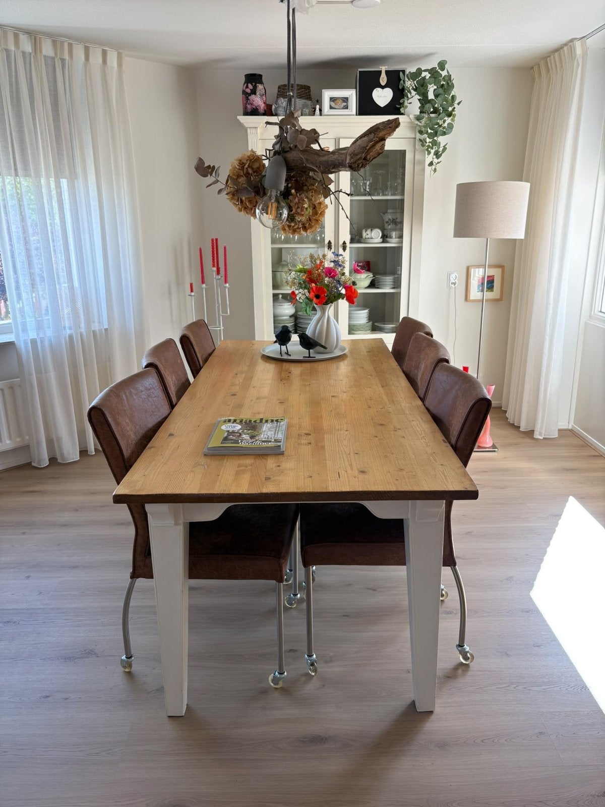 Robuuste eettafel met 4 stoelen - Landelijke stijl, Ophalen, Gebruikt, 200 cm of meer, 50 tot 100 cm