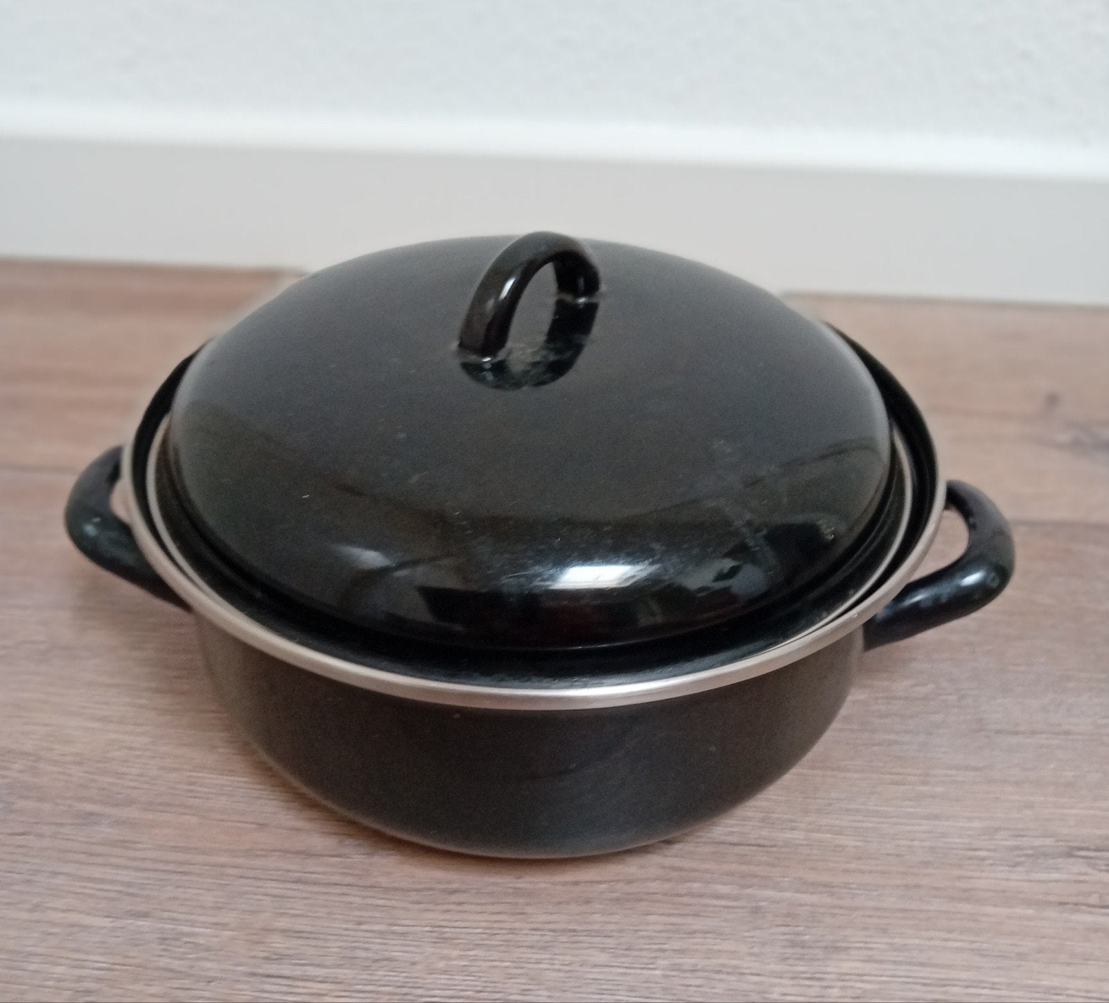 Pan: 3 RVS pannen (Brabantia) + 1 emaille braadpan va €8, Huis en Inrichting, Gebruikt, Met deksel, Pannenset, Ophalen of Verzenden