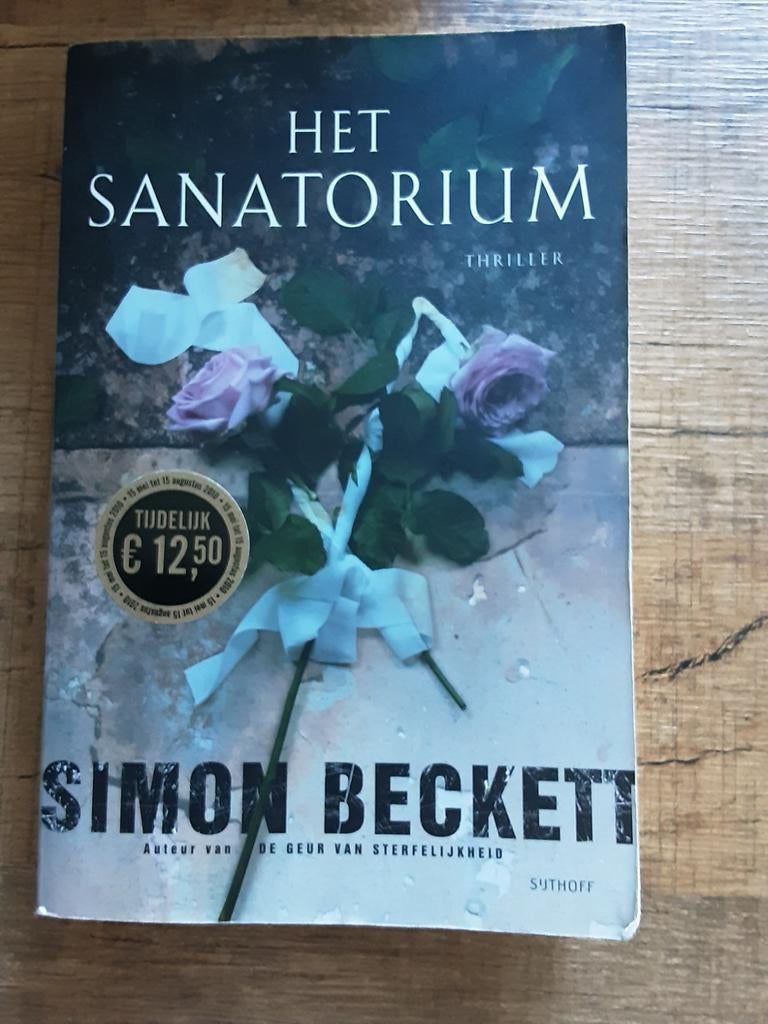 Het Sanatorium - Simon Beckett (Thriller), Boeken, Thrillers, Gelezen, Nederland, Ophalen of Verzenden